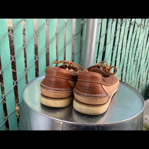 Sperry Topsider - Picture 2 of 5